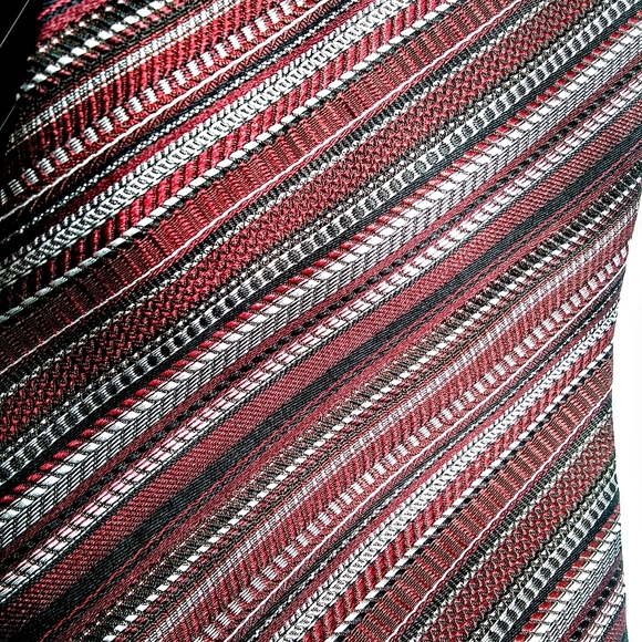 Robert Villini Red Black Striped Silk NWT Necktie Tie - Picture 4 of 11